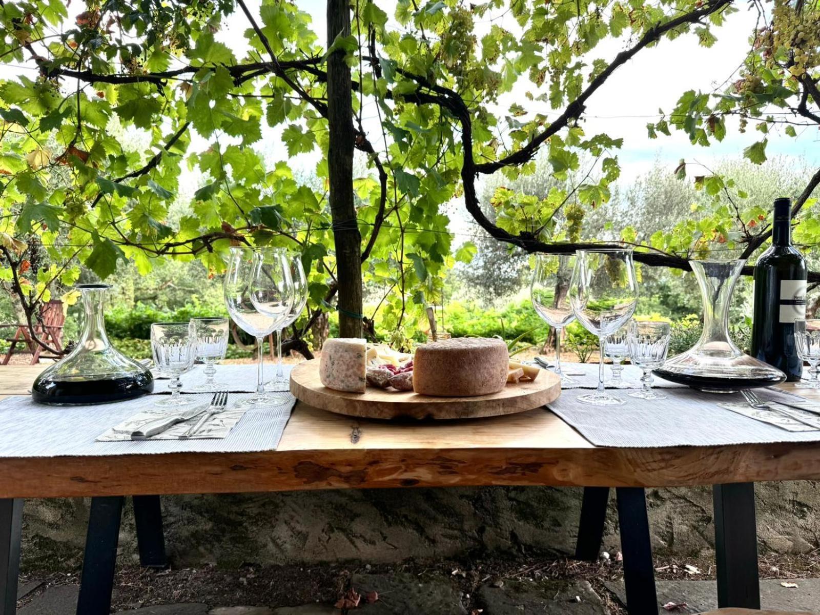 Appartamento Nel Castello Del Cardaneto Montone  Esterno foto